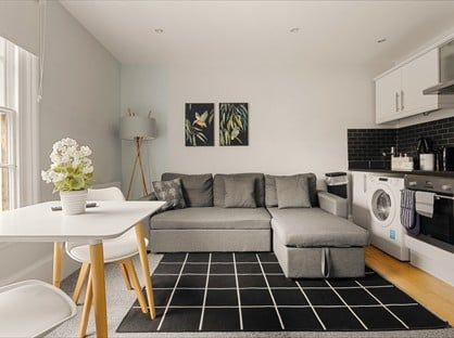 1 Bed Semi-Detached House, Oxford, OX4