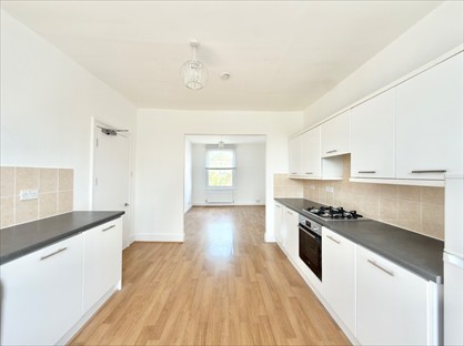 1 Bed Terraced House, Oakley Road, N1