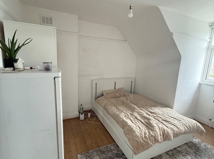 Room in a Shared House, Cockfosters Parade, EN4
