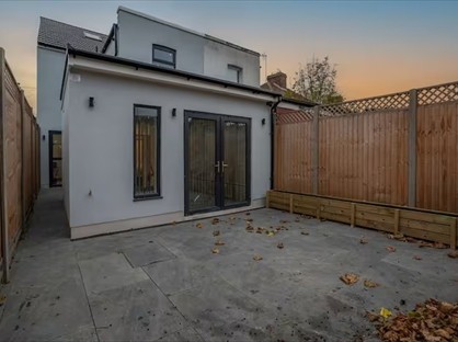 1 Bed Flat, Green St, EN3