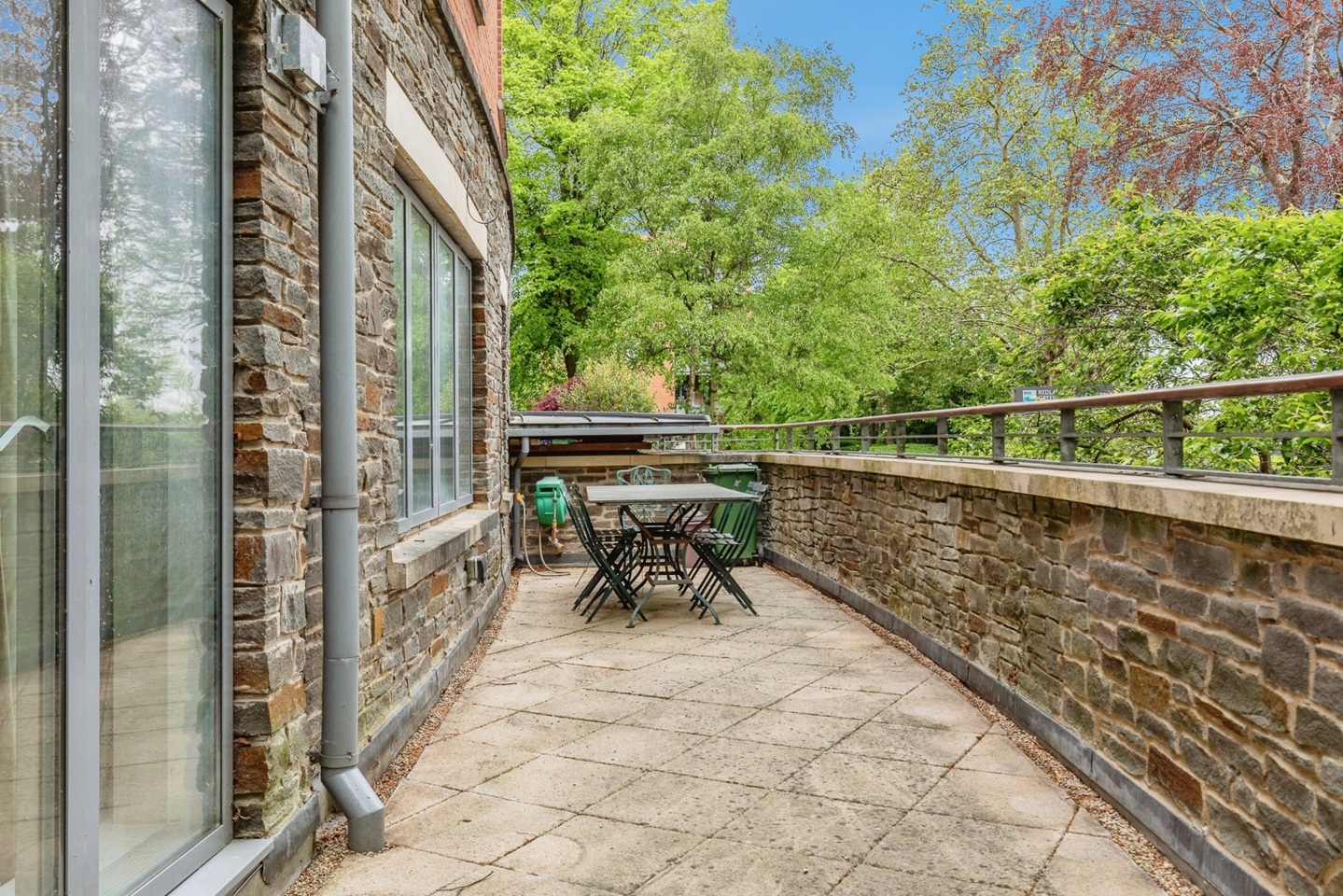 2 Bed Flat, Greenwich Apartments, BS6 photo 2