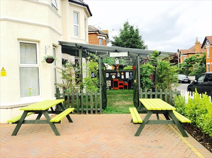 Studio Flat, Heron Court Road, BH3