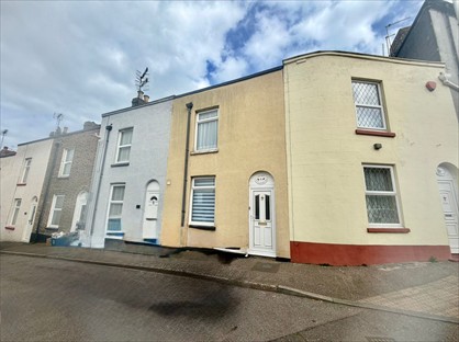 4 Bed Terraced House, Alexandra Road, CT11