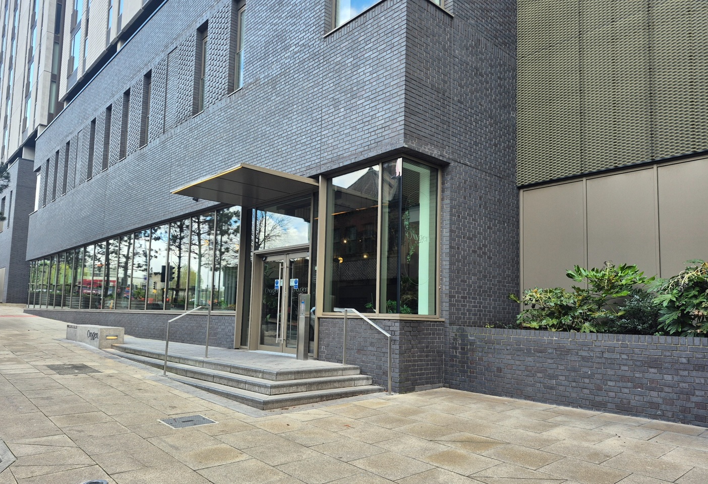 Manchester - 2 Bed Flat, Oxygen Tower, M1 - To Rent Now for £1,650.00 p/m