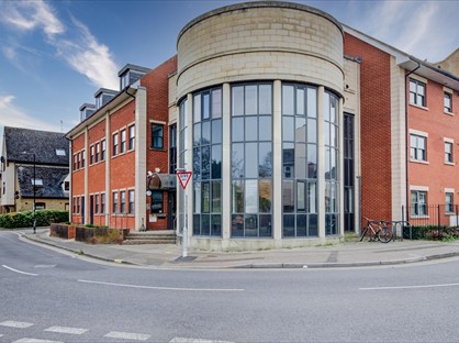 1 Bed Flat, Moulsham St, CM2