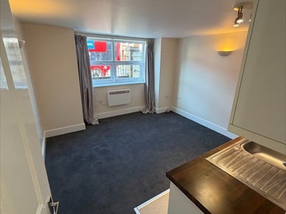 1 Bed Flat, Blackshaw Road, SW17