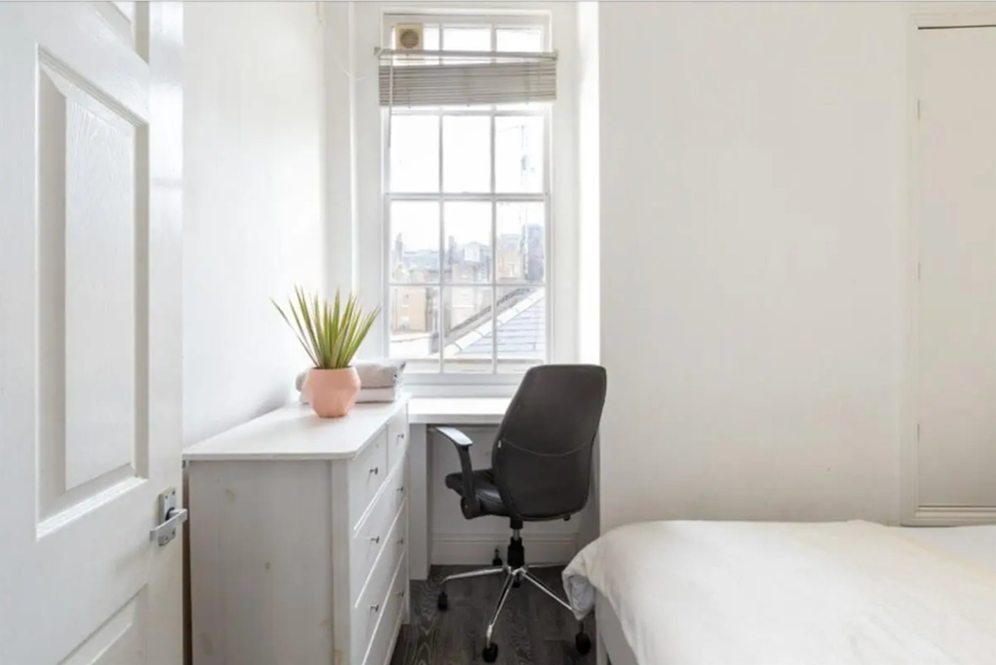 Additional image 4 of 2 Bed Flat, Seymour Place, W1H, N1 7GU