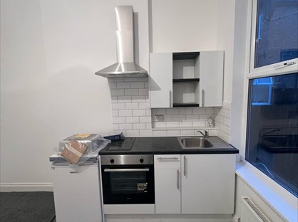 Studio Flat, Station Road, NW4