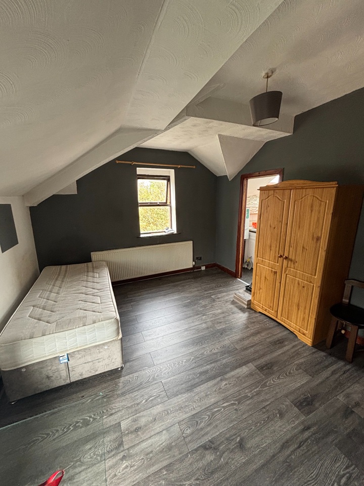 Manchester - Studio Flat, Manley Road, M16 - To Rent Now for £600.00 p/m