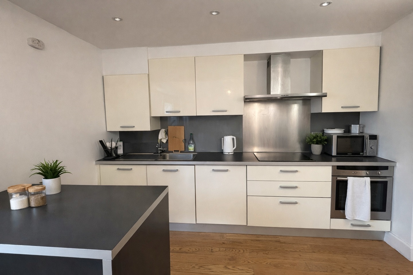 Additional image 2 of 1 Bed Flat, Drummond St, NW1, N1 7GU