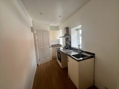 1 Bed Flat, Regent Square, NN1