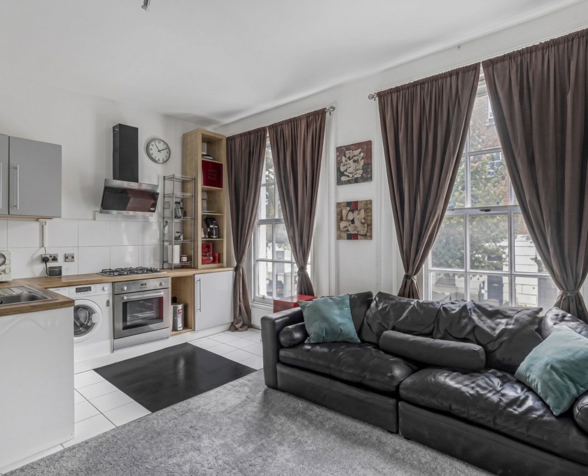 1 Bed Flat, Acton Steet, WC1X, N1 7GU