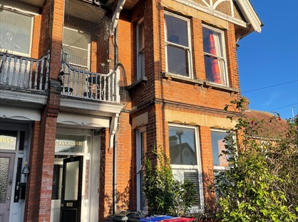 2 Bed Flat, Canterbury Road, CT6