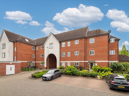 2 Bed Flat, Hutton, CM13