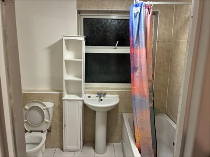 3 Bed Terraced House, Lord St, E16