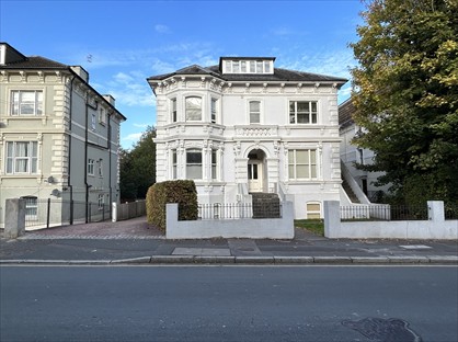 1 Bed Flat, Upper Grosvenor Road, TN1