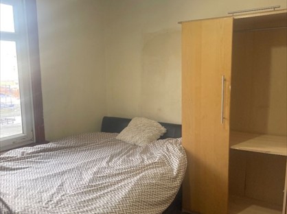 Room in a Shared House, Ley St, IG1