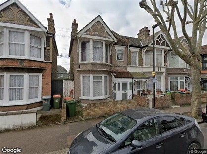 1 Bed Flat, Montpelier Gardens, E6