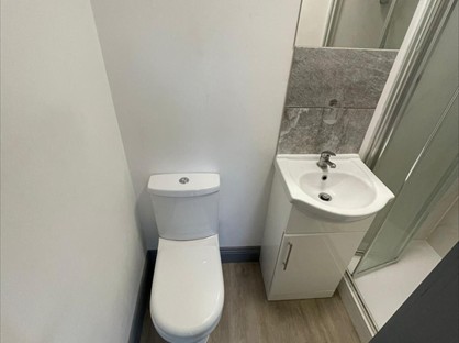 Room in a Shared House, Fernside Avenue, TW13