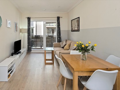 2 Bed Flat, Sheffield Court, BN1