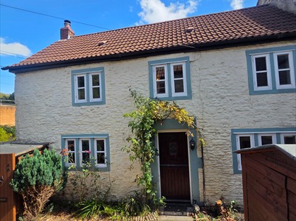 3 Bed Semi-Detached House, Town Lane, BA4