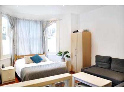 Studio Flat, Hammersmith Grove, W6