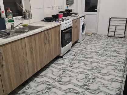 Room in a Shared House, Oval Road, B24