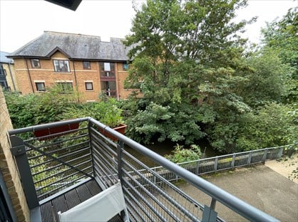 2 Bed Flat, Empress Court, OX1
