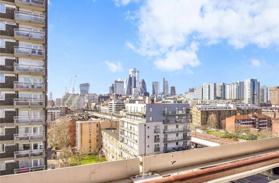 2 Bed Flat, Hindmarsh Place, E1