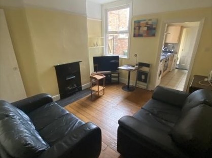 4 Bed Terraced House, Bampton St, LE11