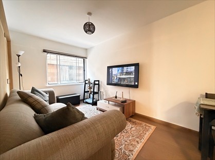 2 Bed Flat, Upper Thames Street, EC4V