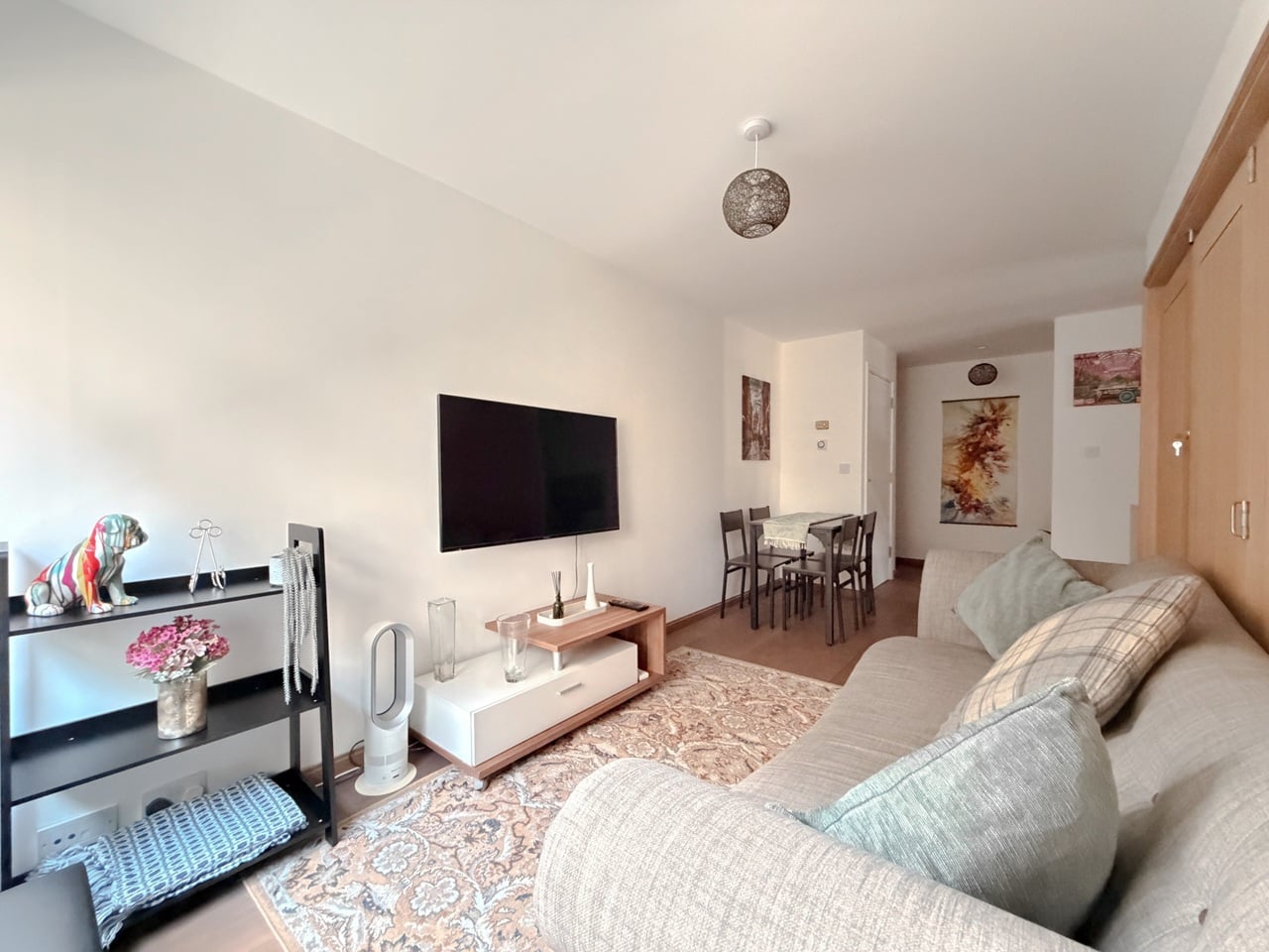 Additional image 8 of 2 Bed Flat, Upper Thames Street, EC4V, N1 7GU