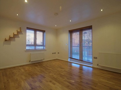 2 Bed Flat, Todd Close, WD6
