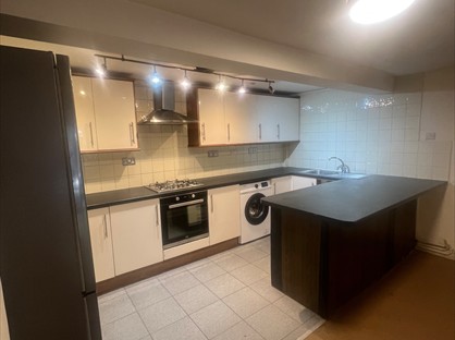 2 Bed Flat, St. Michaels Road, NN1