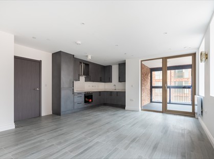 2 Bed Flat, Calleva Court, TW4