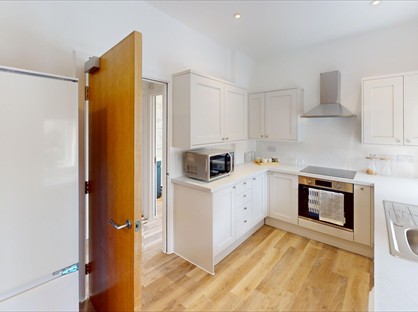 6 Bed Flat, Bar Road, TR11
