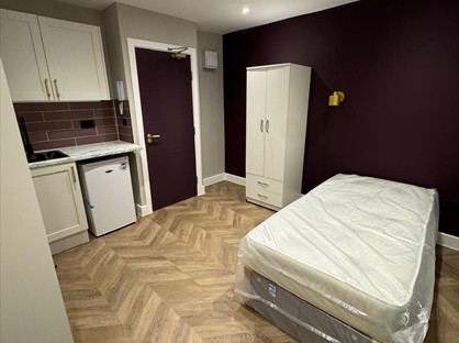 Room in a Shared House, Belgrave Avenue, WD18