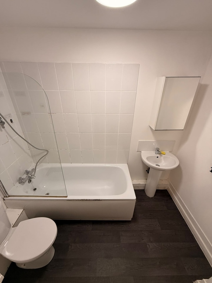 2 Bed Flat, London Road, L3 photo 5