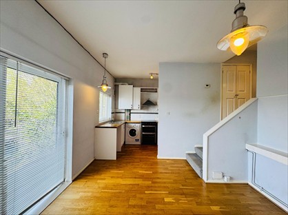 1 Bed Maisonette, Cheviot Close, HP13