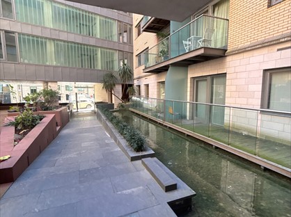 2 Bed Flat, City Road East, M15