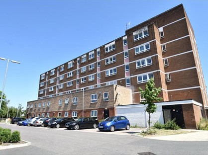 1 Bed Flat, Gosfield Road, RM8