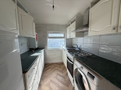 1 Bed Maisonette, Allenby Road, UB1