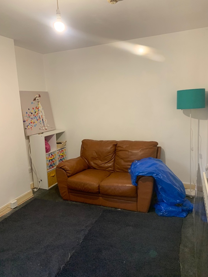 1 Bed Flat, Talbot Road, M32 photo 3
