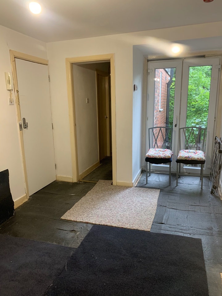 1 Bed Flat, Talbot Road, M32 photo 4