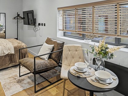 Studio Flat, High Road, N15