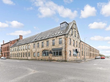 2 Bed Flat, Barclay House, KA1