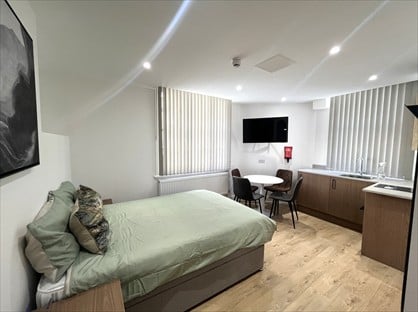 Bedsit, Priestgate, PE1