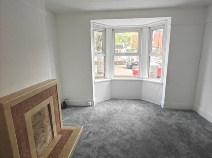 3 Bed Terraced House, High St, SO50