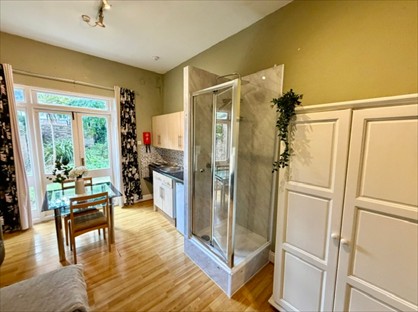 Room in a Shared House, Avenue Gardens, W14