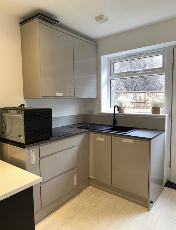 Studio Flat, Westbourne Terrace, RG30 photo 5